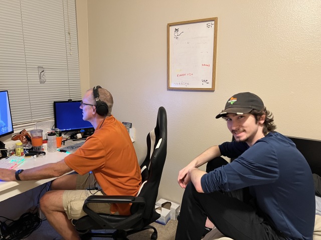 2022/09(September)/UT-Longhorn-Football/640x480_2022-10-07-UT-Longhorn-Football-31-Travis-Dax.JPG