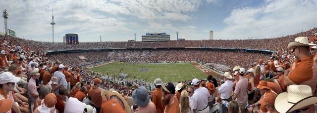 2022-10-08-UT-Longhorn-Football-OU-49to0-15.JPG