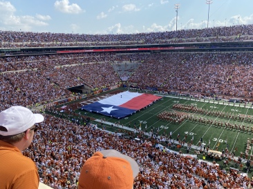 2022-09-10-UT-Longhorn-Football-08-Travis-Suzi-Alabama-Game-lost-by-1pt.JPG