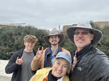 2022-11-25-UT-Longhorn-Football-86-Ian-Dax-Suzi-Travis.JPG