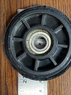 2022-09-16-VA-SAVD-Puerto-Rico-29-broken-rollerboard-wheel.JPG