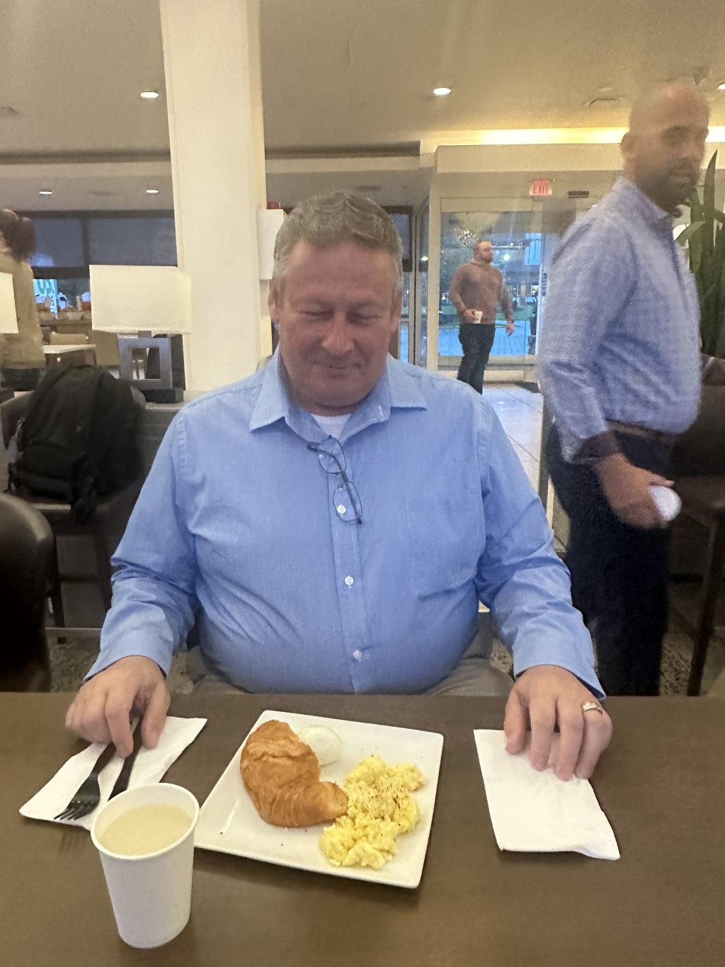 2022/10(October)/VA-SAVD-Bedford-MA/1024x768_2022-10-18-VA-SAVD-Bedford-MA-3-SteveRiffel-breakfast-JonathanWainwright.JPG