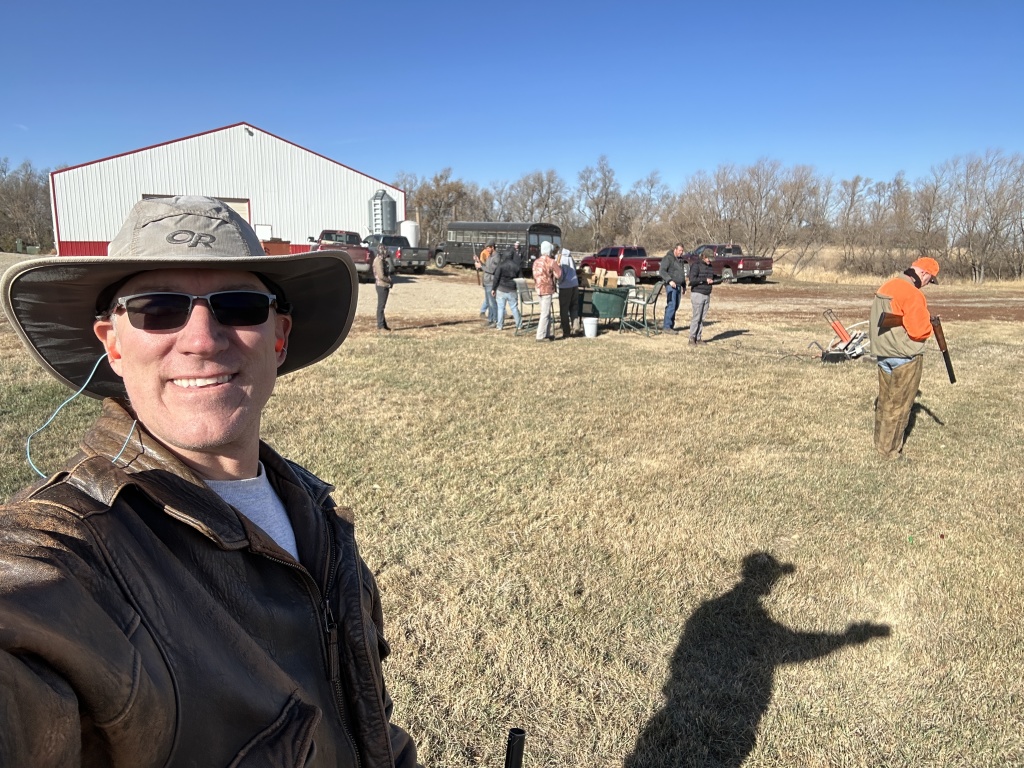 2022/11(November)/Hunting-South-Dakota/1024x768_2022-11-06-SouthDakota-Pheasant-Hunting-06-Travis-Mike.JPG