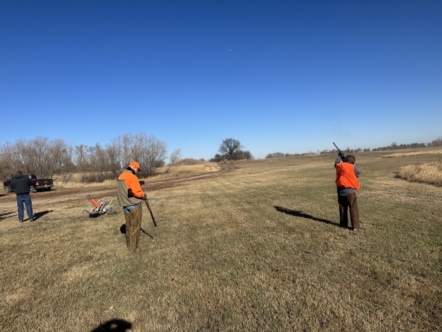 2022/11(November)/Hunting-South-Dakota/640x480_2022-11-06-SouthDakota-Pheasant-Hunting-04-Mike-Josh.JPG