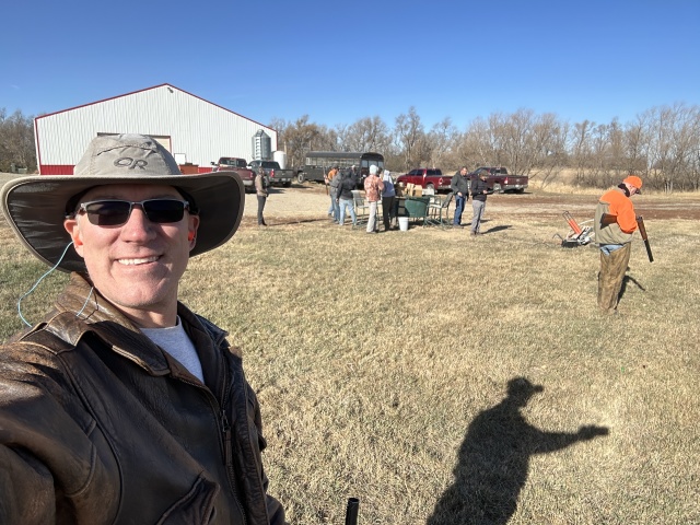 2022/11(November)/Hunting-South-Dakota/640x480_2022-11-06-SouthDakota-Pheasant-Hunting-06-Travis-Mike.JPG