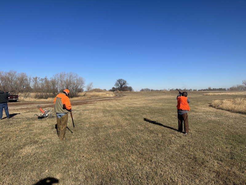 2022/11(November)/Hunting-South-Dakota/800x600_2022-11-06-SouthDakota-Pheasant-Hunting-03-Mike-Josh.JPG
