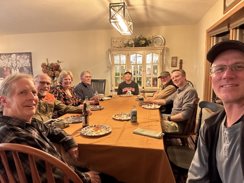 2022/11(November)/Hunting-South-Dakota/800x600_2022-11-08-SouthDakota-Pheasant-Hunting-30-Mark-Dan-Patti-Tim-Jace-Mike-Josh-Travis.JPG