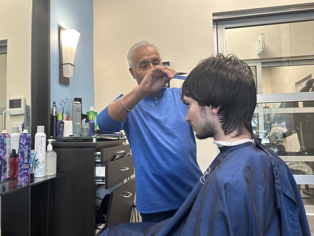 2022-11-23-01-Dax-Haircut.JPG