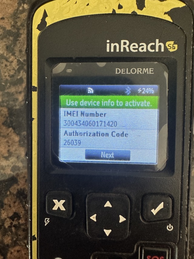 2022/11(November)/Misc/640x480_2022-11-27-02-SPOT-and-Garmin-Inreach.JPG