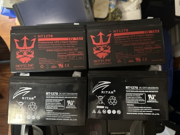 2022-11-03-01-UPS-battery-replacement.JPG