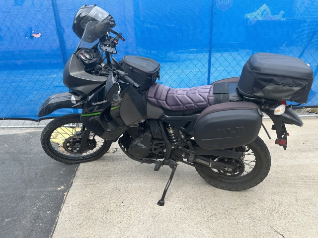2022/11(November)/Motorcycle-Flat-Tire/2022-11-02-Motorcycle-Flat-Tire-1.JPG
