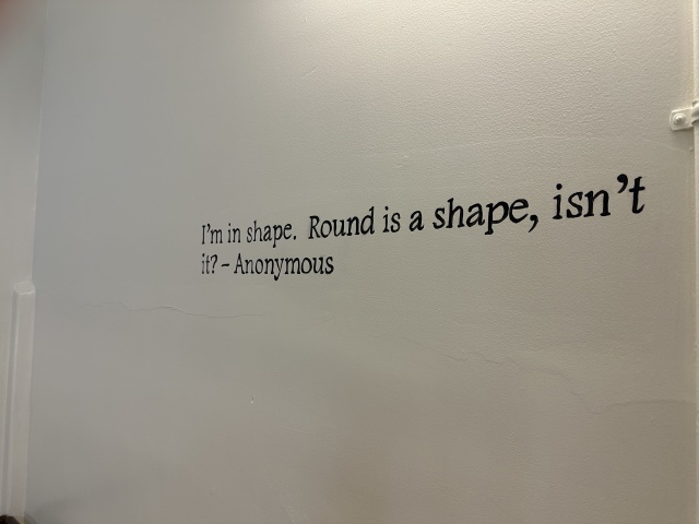 2022/11(November)/VA-SAVD-Ft-Harrison-MT/640x480_2022-11-16-VA-SAVD-Fort-Harrison-MT-04-Im-in-Shape-Round-is-a-Shape.JPG
