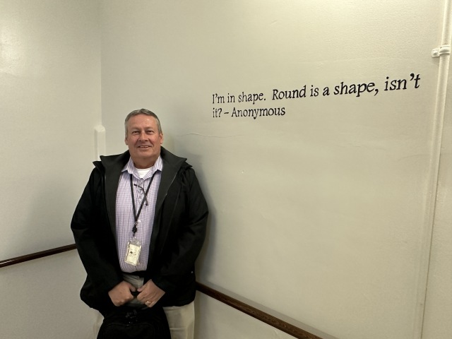 2022/11(November)/VA-SAVD-Ft-Harrison-MT/640x480_2022-11-16-VA-SAVD-Fort-Harrison-MT-06-Im-in-Shape-Round-is-a-Shape-SteveRiffel.JPG