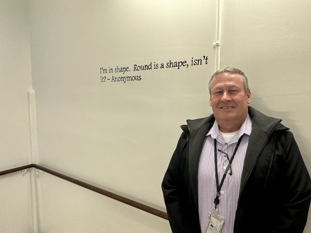 2022/11(November)/VA-SAVD-Ft-Harrison-MT/640x480_2022-11-16-VA-SAVD-Fort-Harrison-MT-07-Im-in-Shape-Round-is-a-Shape-SteveRiffel.JPG
