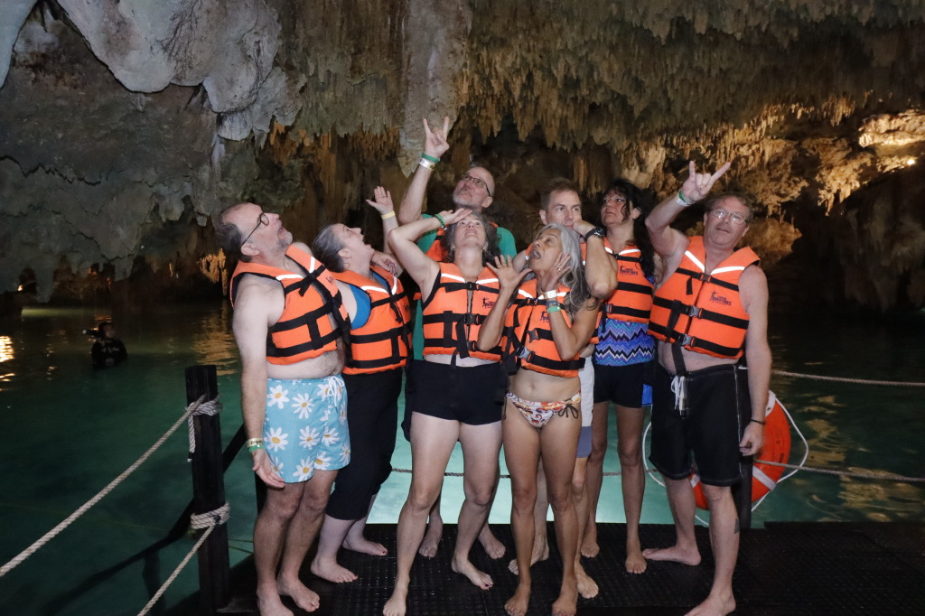 2022/12(December)/Cancun-Mexico/1024x768_2022-12-02-Cancun-with-Friends-133-Cenotes-Ren-Marci-Travis-Suzi-Kavita-Ben-Kiffin-Doug.jpg