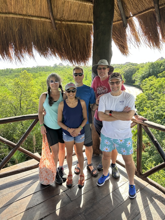 2022-11-30-Cancun-with-Friends-15-Tower-Suzi-Kavita-Ben-Travis-Ren.JPG