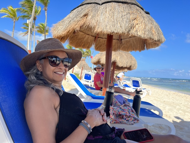 2022-11-30-Cancun-with-Friends-26-Kavita.JPG