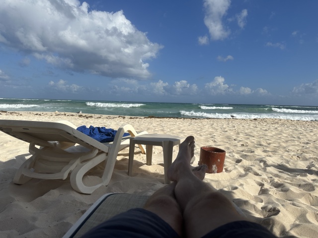 2022/12(December)/Cancun-Mexico/640x480_2022-12-02-Cancun-with-Friends-182-beach.JPG