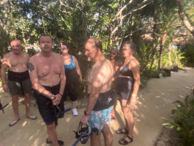 2022-12-02-Cancun-with-Friends-52-Doug-Marci-Ren-Kavita-Suzi.JPG