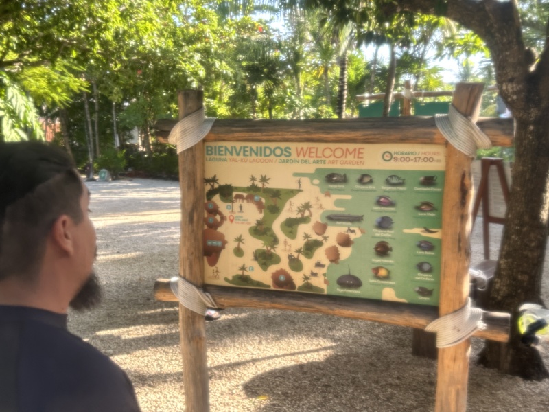 2022-12-02-Cancun-with-Friends-50-Laguna-Art-Garden.JPG