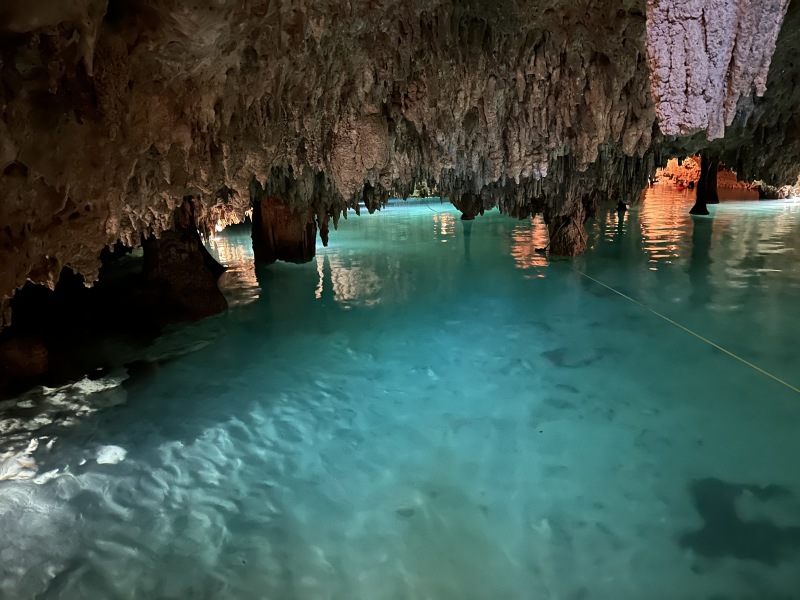 2022/12(December)/Cancun-Mexico/800x600_2022-12-02-Cancun-with-Friends-71-Cenotes.JPG