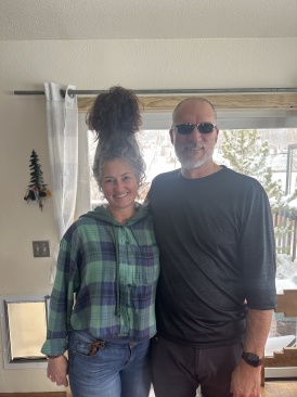 2022-12-24-Christmas-39-Whoville-Suzi-Travis.JPG
