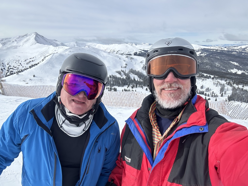 2022/12(December)/Colorado/1024x768_2022-12-26-73-MichaelJost-Travis.JPG