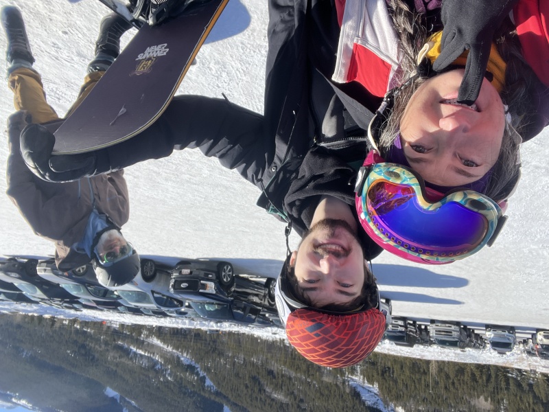 2022-12-18-32-Skiing-Suzi-Dax-Justin.JPG