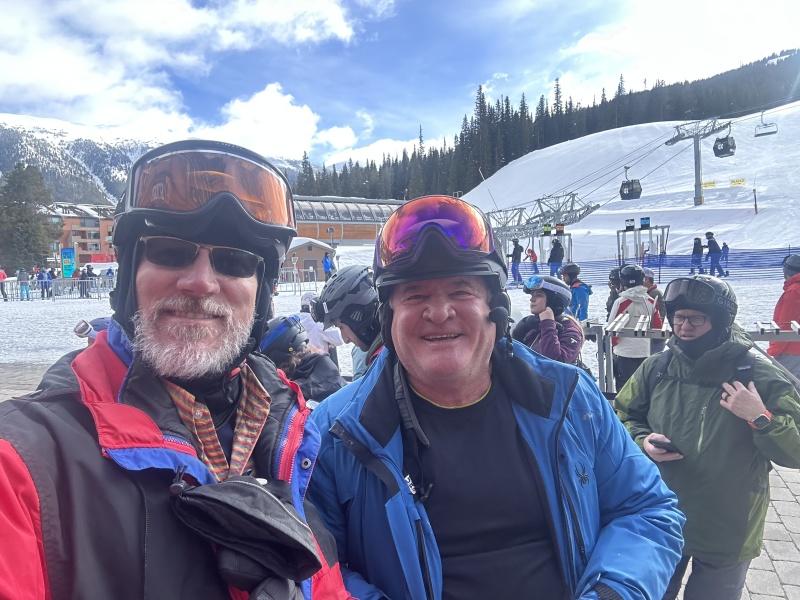2022/12(December)/Colorado/800x600_2022-12-26-71-MichaelJost-Travis.JPG