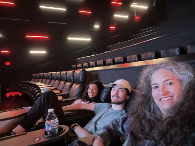 2022-12-14-Disney-32-Aditi-Dax-Suzi.JPG
