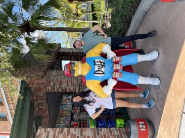 2022-12-14-Disney-09-Aditi-Dax-Duff.JPG