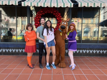 2022-12-14-Disney-11-Themla-Dax-Aditi-Daphne.JPG