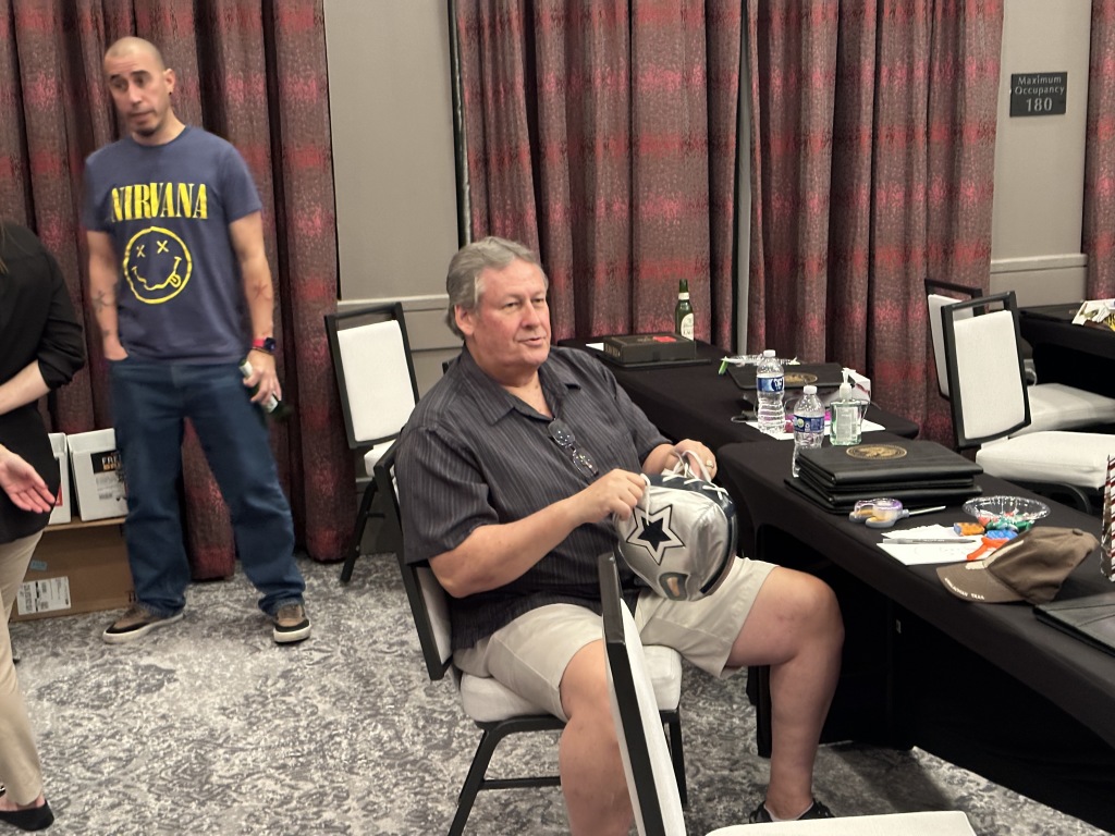 2022-12-14-VA-SAVD-Orlando-FL-28-SteveRiffel-cowboys-mask.JPG