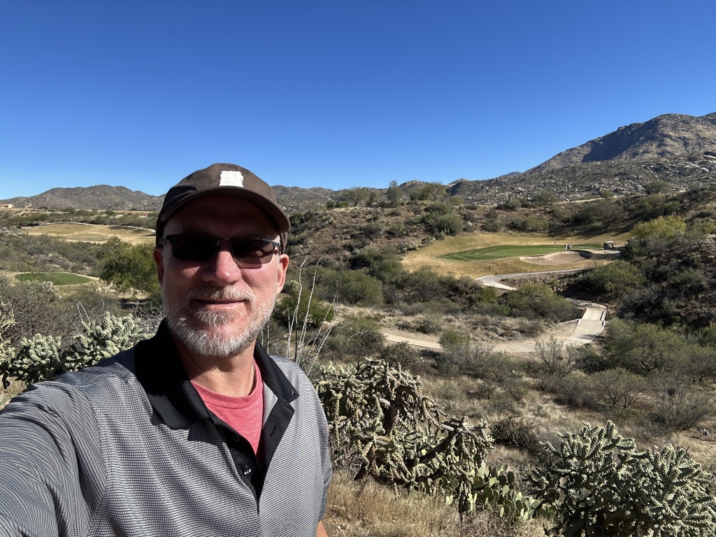 2022/12(December)/VA-SAVD-Tucson-AZ/1024x768_2022-12-10-VA-SAVD-Tucson-AZ-01-Golfing-Travis.JPG