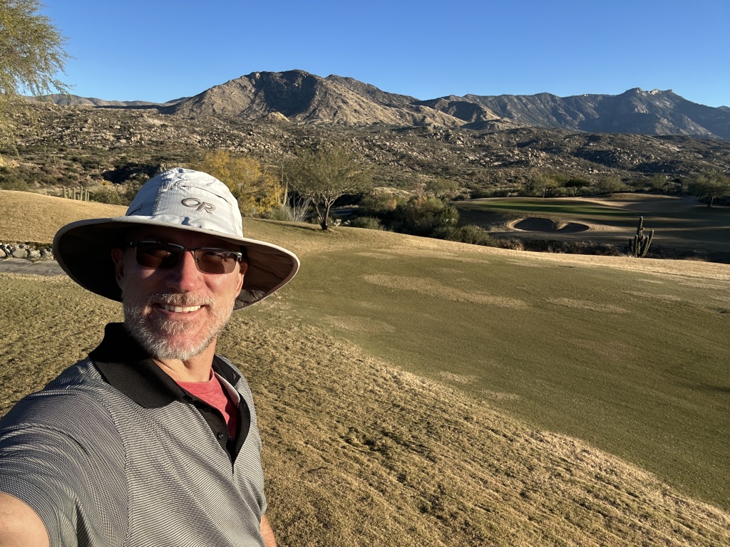 2022/12(December)/VA-SAVD-Tucson-AZ/1024x768_2022-12-10-VA-SAVD-Tucson-AZ-07-Golfing-Travis.JPG