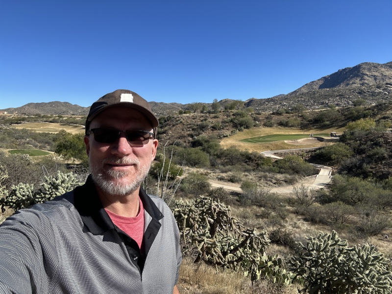 2022/12(December)/VA-SAVD-Tucson-AZ/800x600_2022-12-10-VA-SAVD-Tucson-AZ-01-Golfing-Travis.JPG