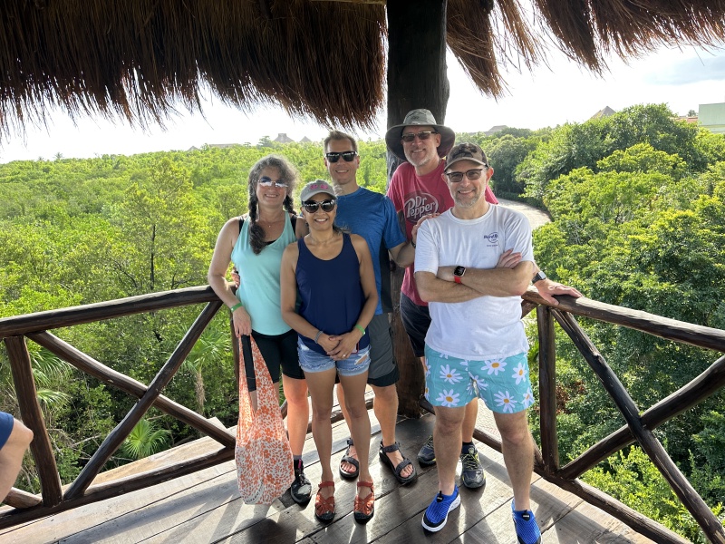 2022-11-30-Cancun-with-Friends-16-Tower-Suzi-Kavita-Ben-Travis-Ren-GOOD.JPG