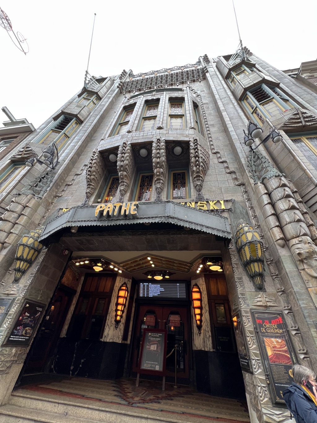 2023-01-26-Amsterdam-022-Theater-Tuschinski-Pathe.JPG