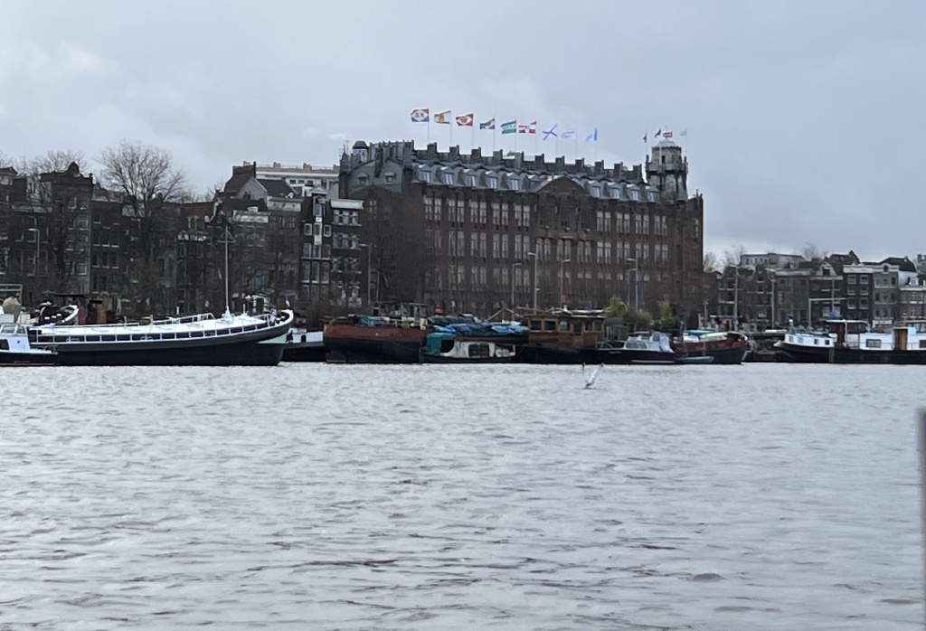 2023-01-26-Amsterdam-056-canal-boat-tour.JPG