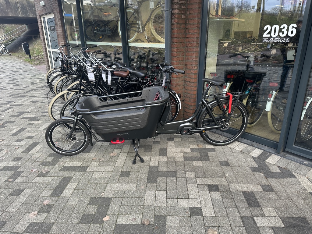 2023/01(January)/Amsterdam/1024x768_2023-01-27-Amsterdam-083-funky-bicycle.JPG