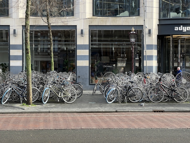 2023/01(January)/Amsterdam/800x600_2023-01-26-Amsterdam-033-bicycles.JPG