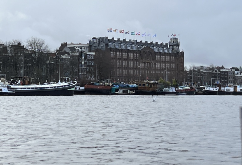 2023-01-26-Amsterdam-056-canal-boat-tour.JPG