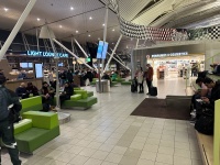 2023-01-27-Amsterdam-166-airport-lounge.JPG