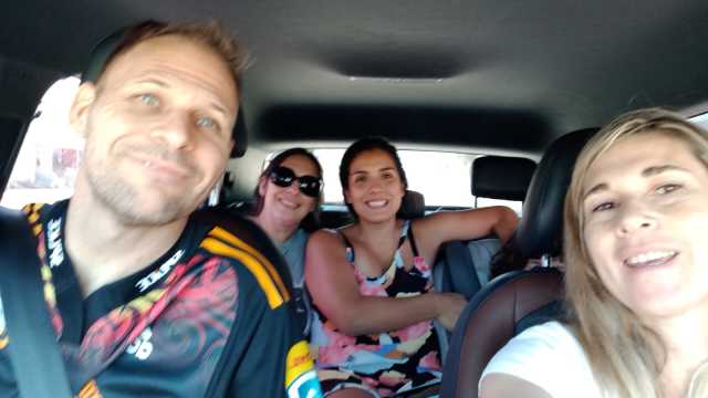 2023/01(January)/Argentina-Adriana-Leo-Wedding/640x480_2023-01-08-Argentina-Wedding-01-Leo-Lauris-Gabi-Adriana.JPG