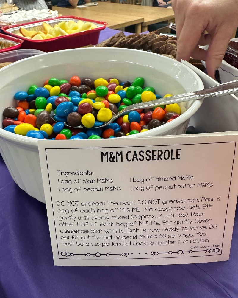 2023/01(January)/Memes/800x600_MnM-Casserole.JPG