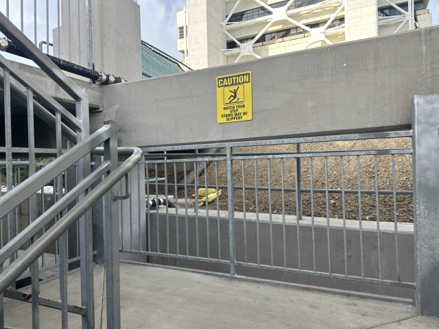 2023/01(January)/VA-SAVD-SanDiego-CA/640x480_2023-01-12-VA-SAVD-San-Diego-10-Slippery-when-wet.JPG