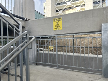 2023-01-12-VA-SAVD-San-Diego-10-Slippery-when-wet.JPG