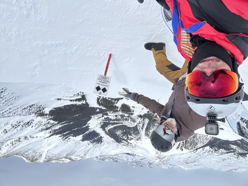 2023/02(February)/A-Basin-Skiing/800x600_2023-02-26-A-Basin-24-North-Pole-Travis-Justin-GOOD.JPG