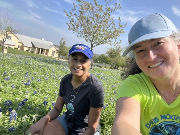 2023-03-11-Bluebonnets-04-Kavita-Suzi.JPG