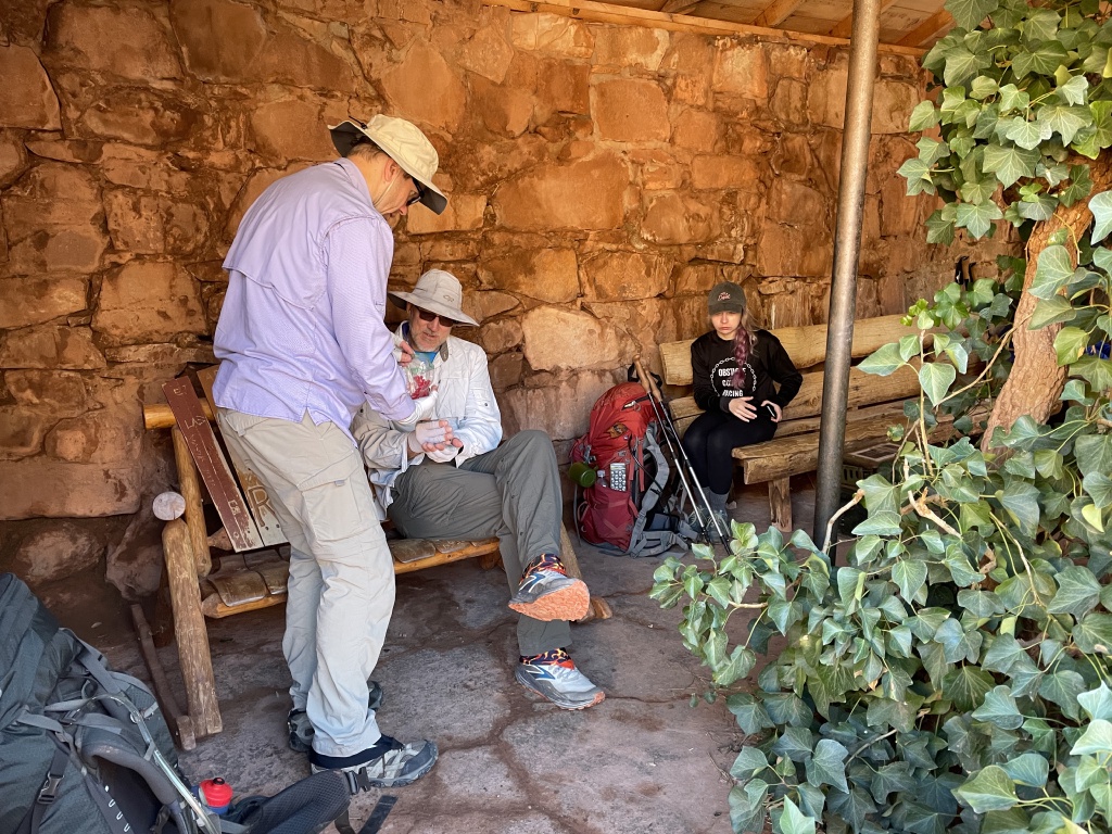 2023-03-13-Grand-Canyon-Crew8787-081-Ben-Travis-Clare.jpg